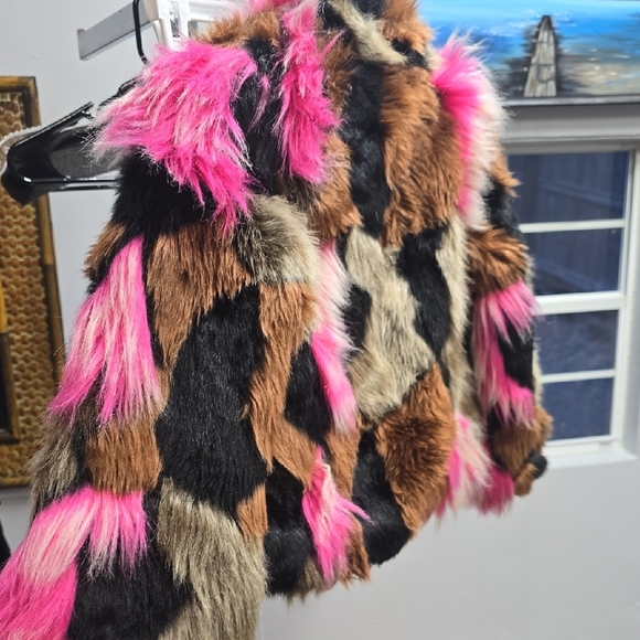 Imoga Faux Fur Jacket with Pink and Brown Accents - Picture 5 of 6